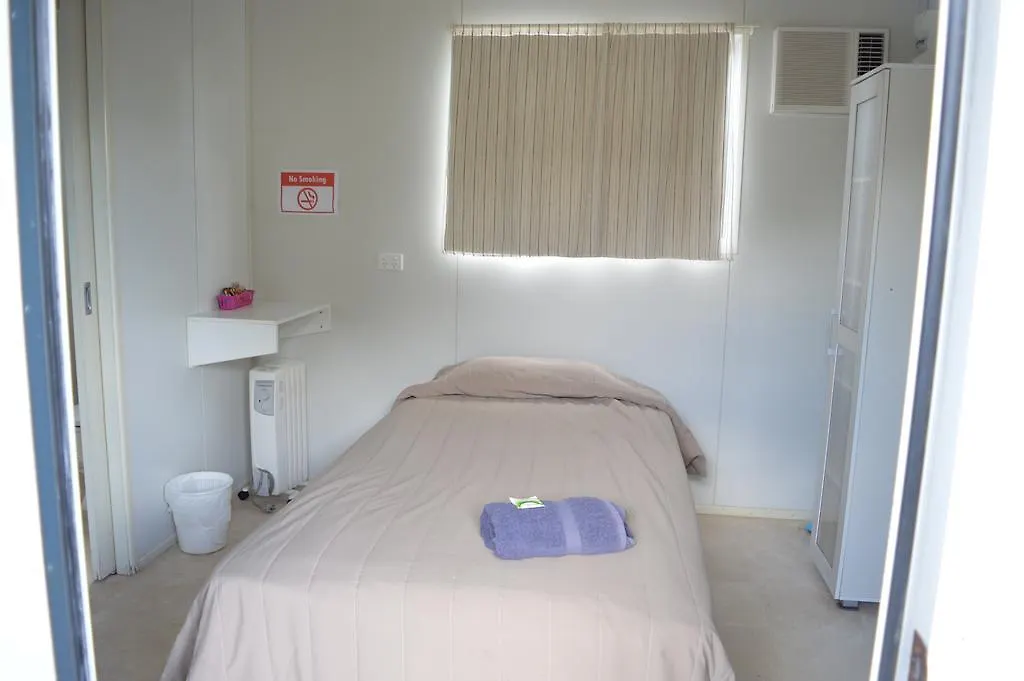 Clermont Caravan Park Hotel 0*,
