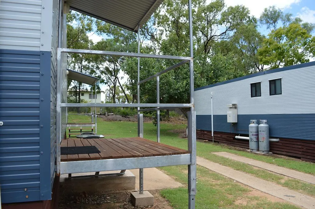 Clermont Caravan Park Hotel Holiday park