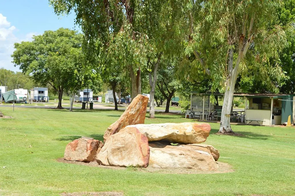 Clermont Caravan Park Hotel Holiday park