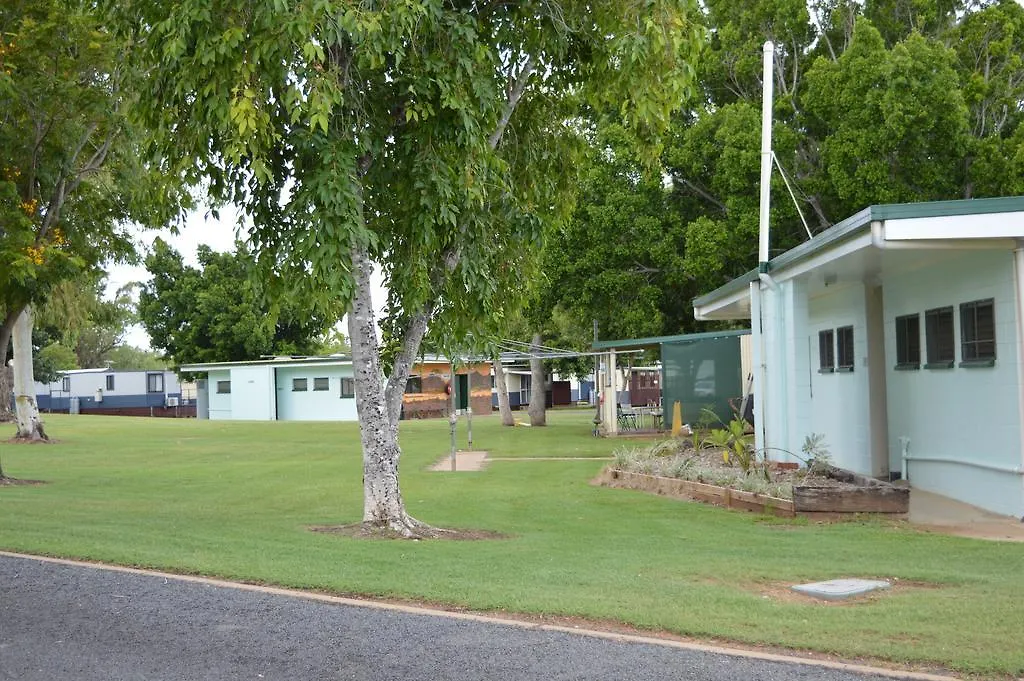 Clermont Caravan Park Hotel Holiday park