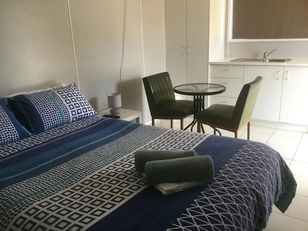 Clermont Caravan Park Hotel Holiday park